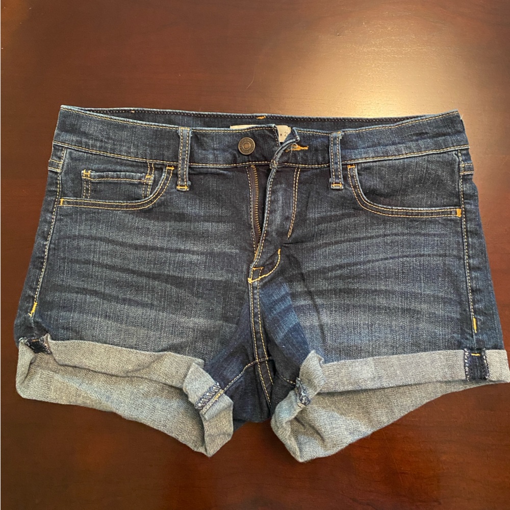 Low-rise 2000s Denim Cuffed Shorts